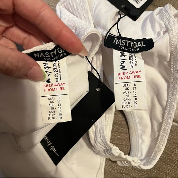 NWT white Ring bandeau Belted Bikini Set - Picture 6 of 6